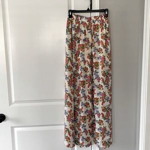 Boutique Maxi skirt